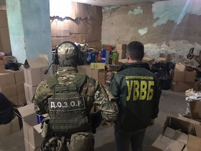 Десятки тон сурогату на 2,5 мільйони. На Вінниччині викрили три підпільні цехи, фото №2 на сайті 20minut.ua