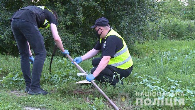 Один напав з ножем, інший — захищався косою. У Вінницькому районі вбили молодого чоловіка, фото №2 на сайті 20minut.ua