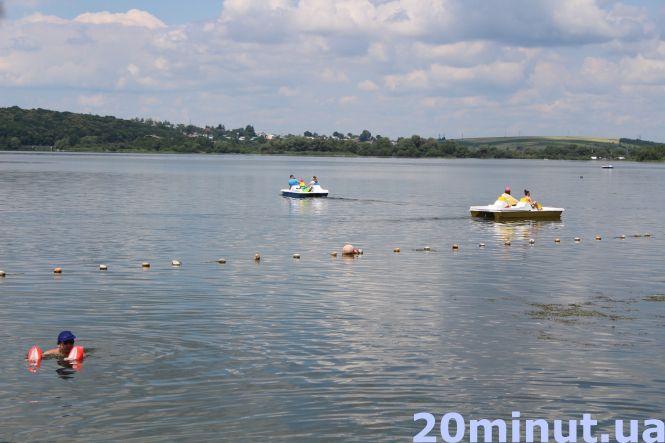Новини Тернополя - фото з Скільки коштує покататись на катамаранах у Тернополі та чи безпечно це? Скільки коштує покататись на катамаранах у Тернополі та чи безпечно це?, фото №5 на сайті 20minut.ua
