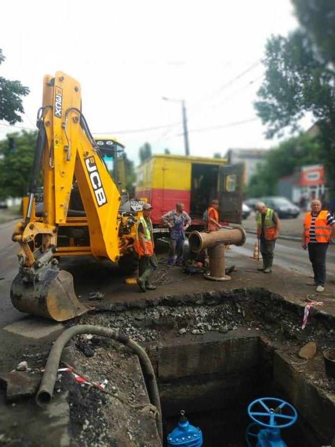 Новини Житомира - фото з У Житомирі завершили роботи на водопровідних мережах: як це було У Житомирі завершили роботи на водопровідних мережах: як це було, фото №3 на сайті 20minut.ua
