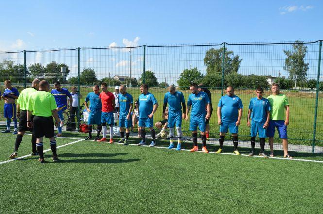 Новини Козятина - фото з Глухівчани перемогли у 28-мих спортивних іграх Козятинщини. Репортаж з фіналу Глухівчани перемогли у 28-мих спортивних іграх Козятинщини. Репортаж з фіналу, фото №3 на сайті 20minut.ua