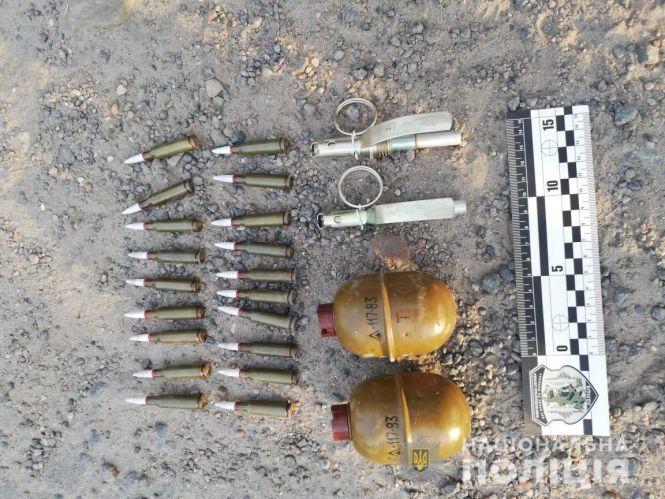 Новини Вінниці - фото з У машині військового виявили боєприпаси. Що саме там було? У машині військового виявили боєприпаси. Що саме там було?, фото №2 на сайті 20minut.ua
