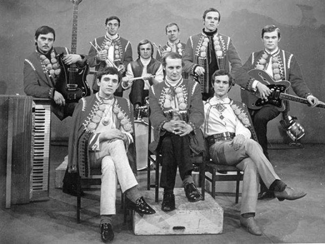 Новини Вінниці - фото з «Пішов у синє небо він…» Назарій Яремчук  приїжджав на Вінниччину до друга «Пішов у синє небо він…» Назарій Яремчук  приїжджав на Вінниччину до друга, фото №2 на сайті 20minut.ua