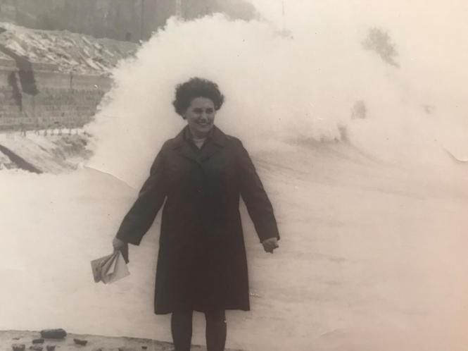 “Коли Сталін помер, всі ридали”: пенсіонерка з Хмельницького розповіла про життя в Радянському Союзі, фото №3 на сайті vsim.ua