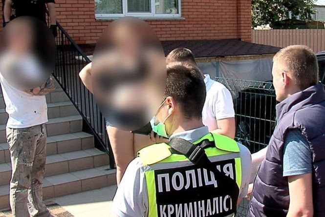 Під Вінницею австрієць та його дружина влаштували дитячу порностудію