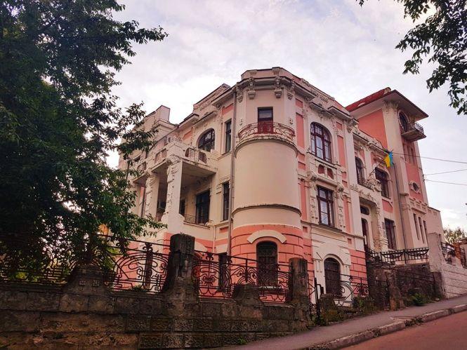 Новини Вінниці - фото з Спуститись у підземелля та потрапити в дім вар'ятів. Зібрали десяток екскурсій Вінницею Спуститись у підземелля та потрапити в дім вар'ятів. Зібрали десяток екскурсій Вінницею, фото №4 на сайті 20minut.ua