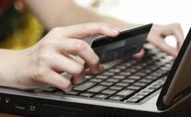 "Дешеве пальне" та крадіжки з Нової пошти. ТОП-шахрайств, або За якими схемами в нас видурюють гроші, фото №1 на сайті 20minut.ua