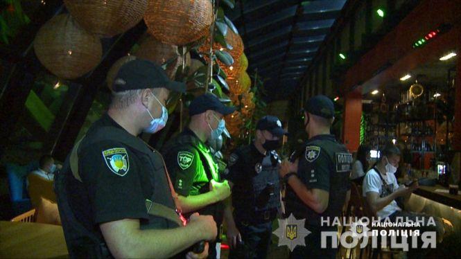 З трьох сотень перевірених закладів, лише 14 порушували карантин, фото №3 на сайті 20minut.ua