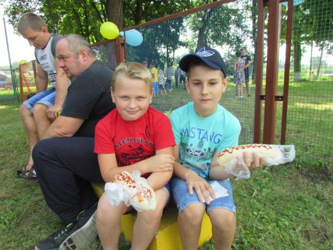 Новини Козятина - фото з В Кашперівці пройшли сільські спортивні ігри, які за фактом були святом спорту В Кашперівці пройшли сільські спортивні ігри, які за фактом були святом спорту, фото №8 на сайті 20minut.ua