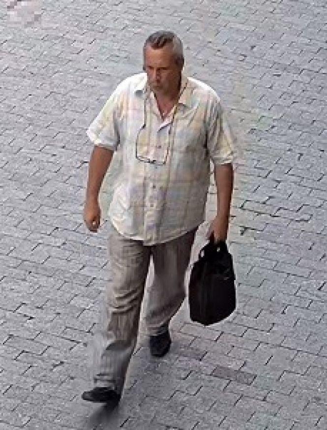 Новини Вінниці - фото з Шукають підозрюваного у крадіжці, якого зафіксували камери Шукають підозрюваного у крадіжці, якого зафіксували камери, фото №1 на сайті 20minut.ua