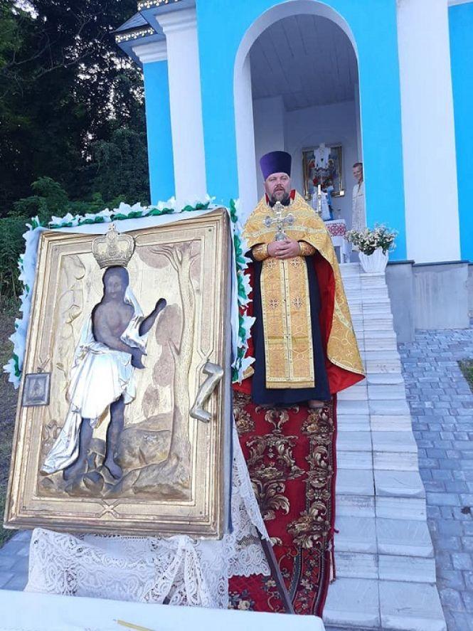 Понад 100 років у храмі на Шумщині перебуває чудотворна ікона, до якої ідуть звідусіль: яка її історія (ФОТО), фото №1 на сайті 20minut.ua