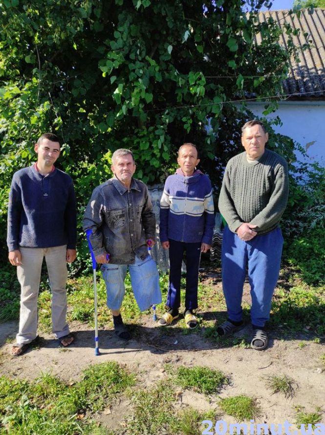 Новини Вінниці - фото з «По той бік життя»: історія В’ячеслава, який 23 роки кидався милицями на залізничному вокзалі «По той бік життя»: історія В’ячеслава, який 23 роки кидався милицями на залізничному вокзалі, фото №7 на сайті 20minut.ua