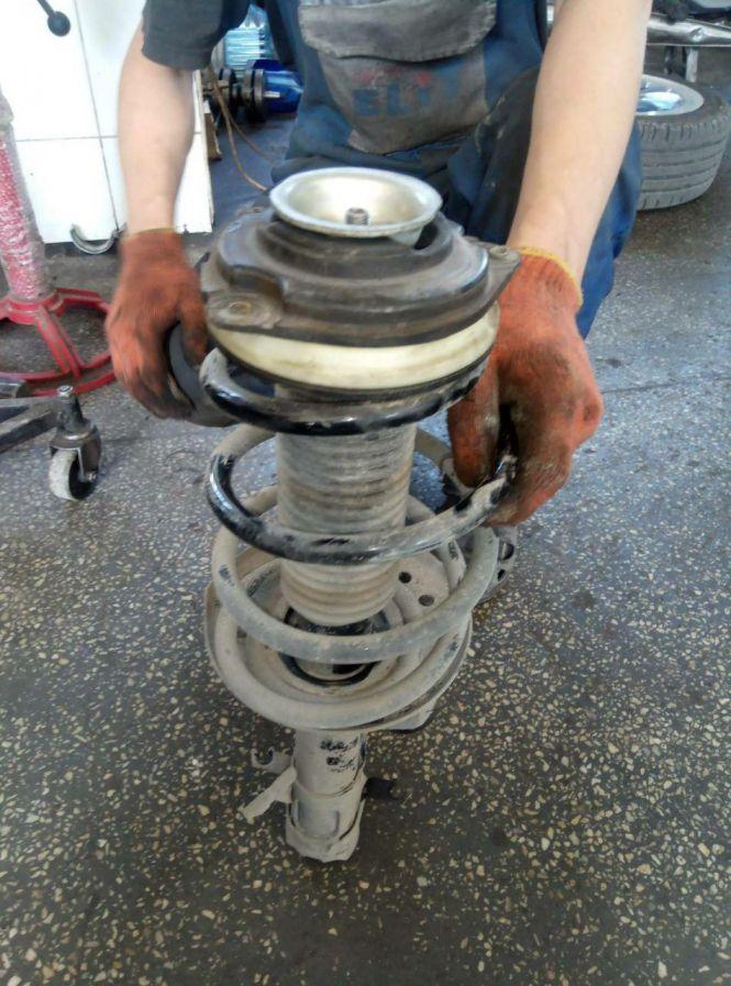 «Я «попав» на гроші та втратив час...» - тернополянин скаржиться на неякісну роботу автосервісу. Як діяти?, фото №1 на сайті 20minut.ua