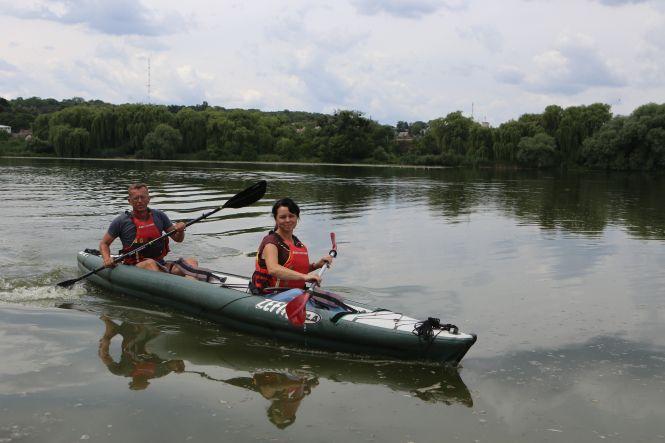 Новини Вінниці - фото з «Світ з води виглядає зовсім інакше», — говорить вінницьке подружжя, яке мандрує на каяках «Світ з води виглядає зовсім інакше», — говорить вінницьке подружжя, яке мандрує на каяках, фото №4 на сайті 20minut.ua