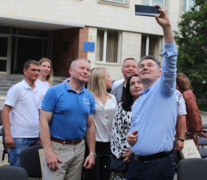 Новини Вінниці - фото з «Не так страшно, як здавалося». Військових у Вінниці навчали бізнесу на прикладі Ілона Маска «Не так страшно, як здавалося». Військових у Вінниці навчали бізнесу на прикладі Ілона Маска, фото №8 на сайті 20minut.ua