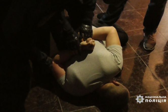 Новини Вінниці - фото з Важливе за вчора. Найцікавіші новини 17 липня, які ви могли пропустити Зґвалтував перехожу жінку, а до того — вистрілив у чоловіка, побив його і пошкодив ВМW