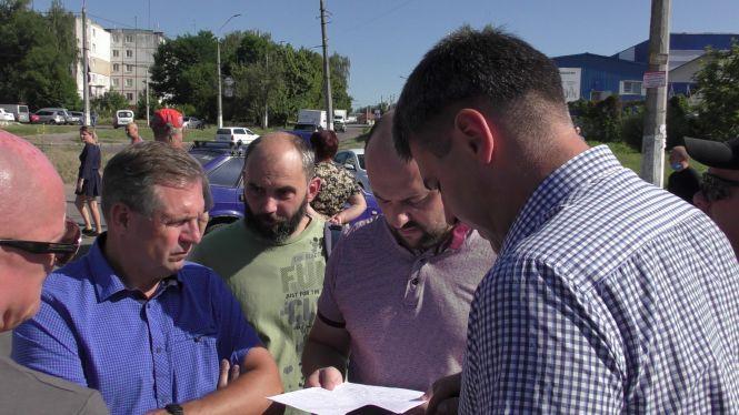 Новини Житомира - фото з Молоковоз, який збив Данила, був несправний - водій не міг загальмувати, гальмував ручними гальмами Молоковоз, який збив Данила, був несправний - водій не міг загальмувати, гальмував ручними гальмами, фото №8 на сайті 20minut.ua