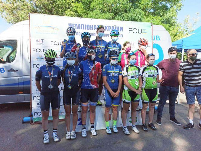 Новини Хмельницького - фото з Хмельницькі велосипедисти вибороли медалі на чемпіонаті України Хмельницькі велосипедисти вибороли медалі на чемпіонаті України, фото №1 на сайті vsim.ua