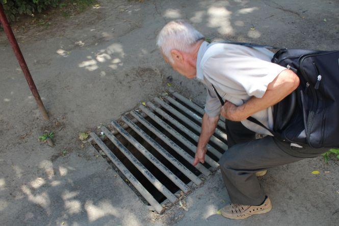 Новини Вінниці - фото з «Потрібно 10-12 годин, щоб зійшла вода». На Космонавтів підтоплює будинок «Потрібно 10-12 годин, щоб зійшла вода». На Космонавтів підтоплює будинок, фото №5 на сайті 20minut.ua