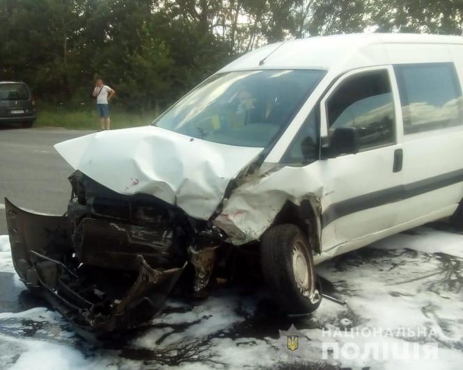 Новини Хмельницького - фото з ДТП із 4 постраждалими на Хмельниччині: у поліції повідомили перші деталі ДТП із 4 постраждалими на Хмельниччині: у поліції повідомили перші деталі, фото №1 на сайті vsim.ua