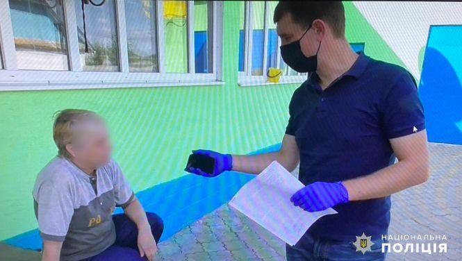 Новини Хмельницького - фото з На Хмельниччині обирають запобіжний захід чоловікові, який продавав канабіс На Хмельниччині обирають запобіжний захід чоловікові, який продавав канабіс, фото №1 на сайті vsim.ua