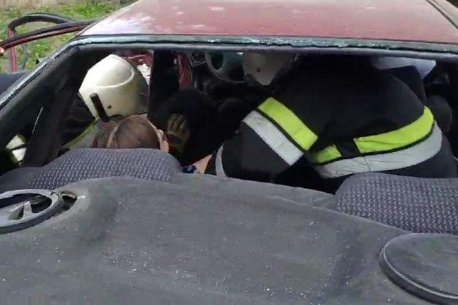 У Кам’янці іномарка не пропустила «швидку». Є потерпілі (ВІДЕО), фото №1 на сайті vsim.ua