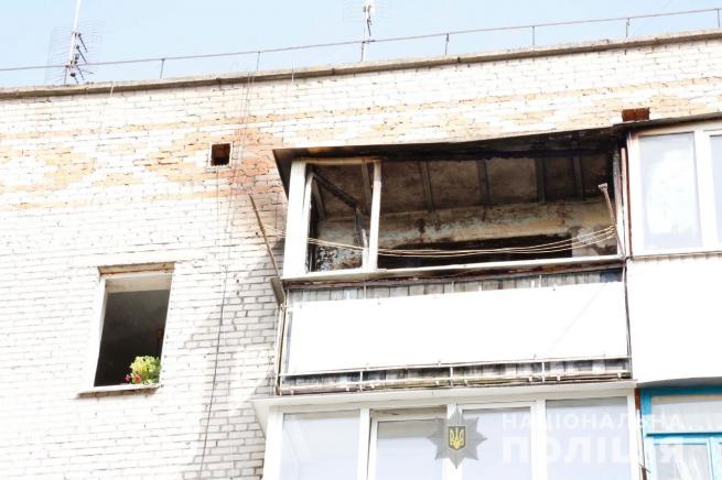 Новини Вінниці - фото з У Жмеринці дільничний врятував жінку під час пожежі. Син подякував за матір У Жмеринці дільничний врятував жінку під час пожежі. Син подякував за матір, фото №3 на сайті 20minut.ua