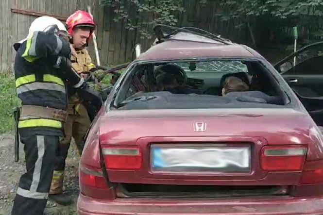 У Кам’янці іномарка не пропустила «швидку». Є потерпілі (ВІДЕО), фото №2 на сайті vsim.ua