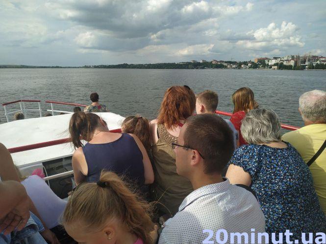 У Тернополі покататися на новому теплоході "Сигма" уже збираються черги: чи безпечно?, фото №5 на сайті 20minut.ua