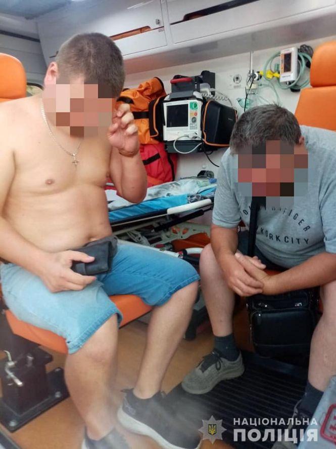 Новини Вінниці - фото з Стрілянина на Дубовецькій: батько та син поранили чоловіка, який доставляв піцу Стрілянина на Дубовецькій: батько та син поранили чоловіка, який доставляв піцу, фото №1 на сайті 20minut.ua