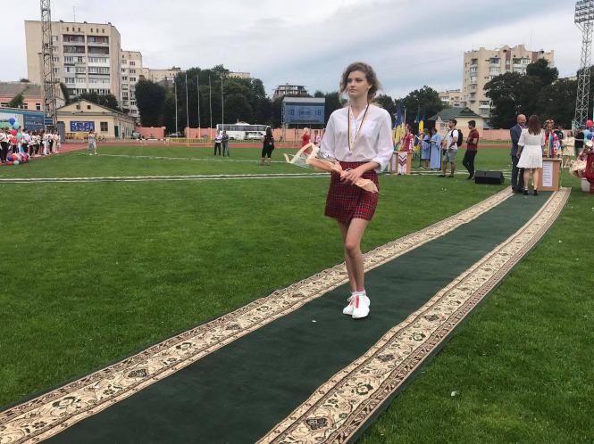 Новини Хмельницького - фото з Життя за кордоном або робота медиком: хмельницькі випускники-медалісти розповіли про плани на майбутнє Нет описания.