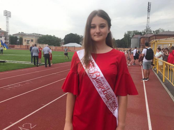 Новини Хмельницького - фото з Життя за кордоном або робота медиком: хмельницькі випускники-медалісти розповіли про плани на майбутнє Нет описания.