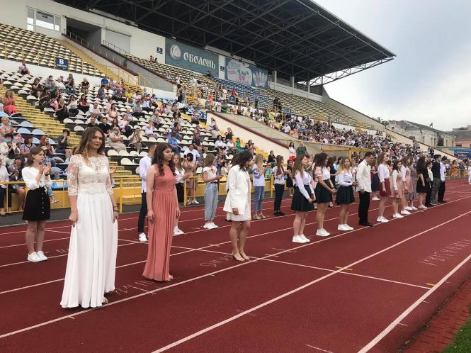 Новини Хмельницького - фото з Життя за кордоном або робота медиком: хмельницькі випускники-медалісти розповіли про плани на майбутнє Нет описания.