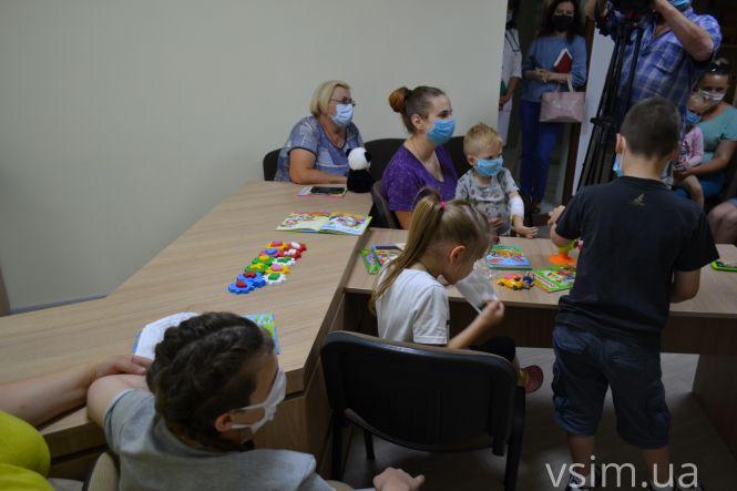 Новини Хмельницького - фото з В обласній дитячій лікарні відкрили кабінет психологічної підтримки (ФОТО, ВІДЕО) В обласній дитячій лікарні відкрили кабінет психологічної підтримки (ФОТО, ВІДЕО), фото №2 на сайті vsim.ua