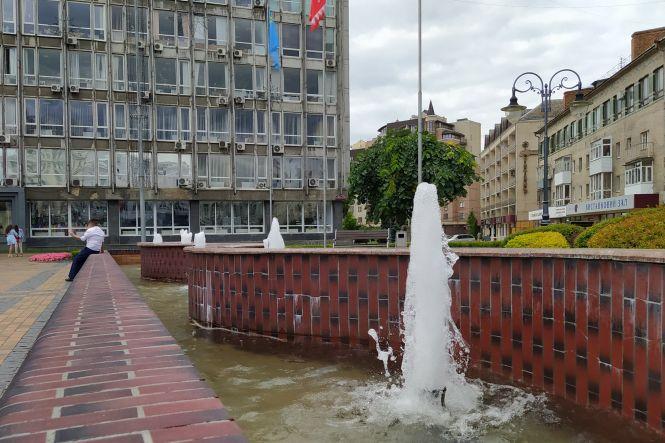 Новини Вінниці - фото з У Вінниці знову працюють фонтани. Фоторепортаж з наших водограїв У Вінниці знову працюють фонтани. Фоторепортаж з наших водограїв, фото №3 на сайті 20minut.ua