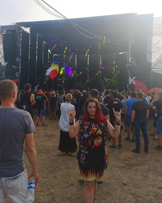 Шорти на фото Юля теж розмалювала сама. Фото із фестивалю "Файне місто"