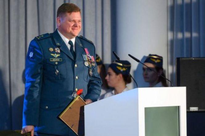 Новини Вінниці - фото з «Приголомшив маневром у небі»: у Вінниці розпочав службу переможець двох світових авіашоу «Приголомшив маневром у небі»: у Вінниці розпочав службу переможець двох світових авіашоу, фото №3 на сайті 20minut.ua