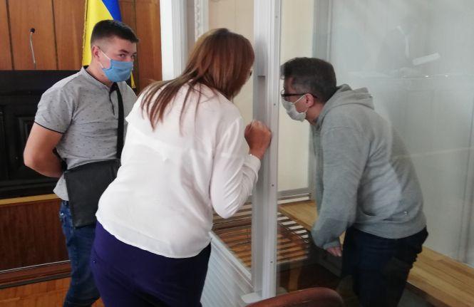 Новини Вінниці - фото з «На мою підзахисну вчинили напад у СІЗО», — заявила на суді адвокат у справі дитячого порно «На мою підзахисну вчинили напад у СІЗО», — заявила на суді адвокат у справі дитячого порно, фото №4 на сайті 20minut.ua