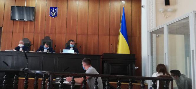 Новини Вінниці - фото з «На мою підзахисну вчинили напад у СІЗО», — заявила на суді адвокат у справі дитячого порно «На мою підзахисну вчинили напад у СІЗО», — заявила на суді адвокат у справі дитячого порно, фото №2 на сайті 20minut.ua