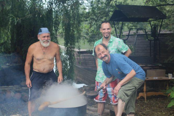 Сиділи козаки під вербами… У Тульчині міжнародна виставка до ювілею  «Козацької левади», фото №13 на сайті 20minut.ua