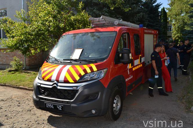 Новини Хмельницького - фото з 21 сім’я хмельницьких рятувальників отримала квартири в новобудові (ФОТО, ВІДЕО) 21 сім’я хмельницьких рятувальників отримала квартири в новобудові (ФОТО, ВІДЕО), фото №8 на сайті vsim.ua