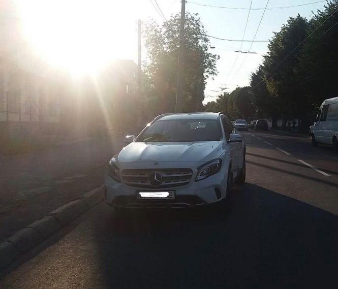 На Шевченка зіткнулись два легковики. Одна людина травмувалась, фото №1 на сайті vsim.ua