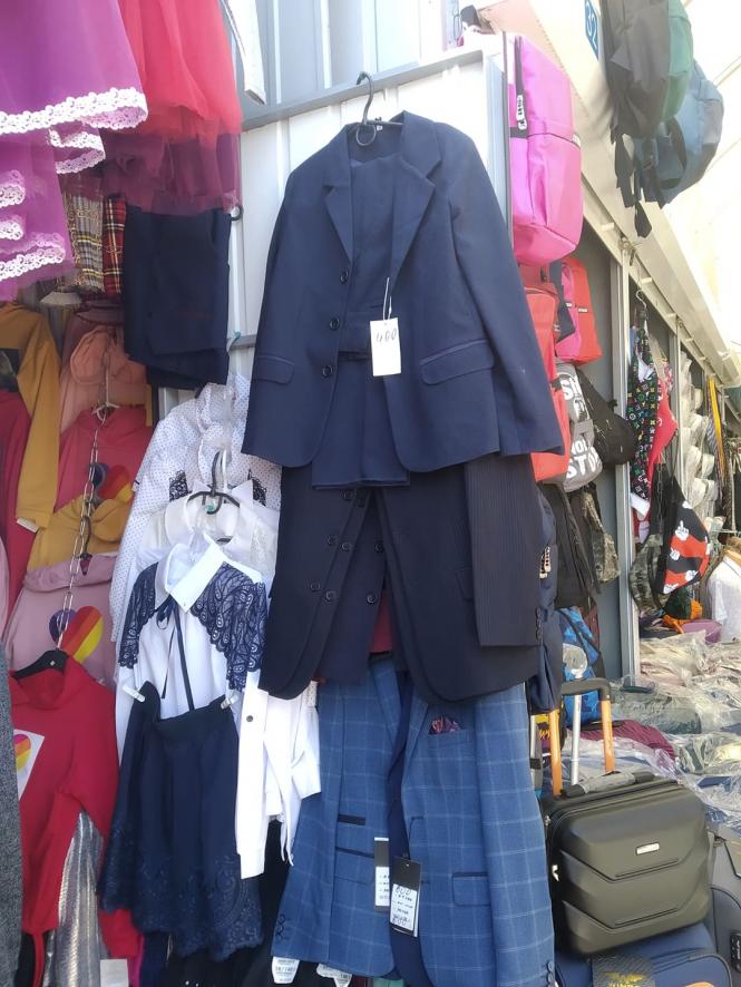 Новини Тернополя - фото з "Люди ще і не думають скуплятись в школу": скільки коштує одягнути дитину в перший клас "Люди ще і не думають скуплятись в школу": скільки коштує одягнути дитину в перший клас, фото №3 на сайті 20minut.ua