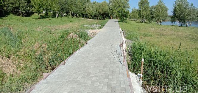 Новини Хмельницького - фото з Зона відпочинку на Озерній: що зробили та коли закінчать (ФОТО, ВІДЕО) Зона відпочинку на Озерній: що зробили та коли закінчать (ФОТО, ВІДЕО), фото №17 на сайті vsim.ua
