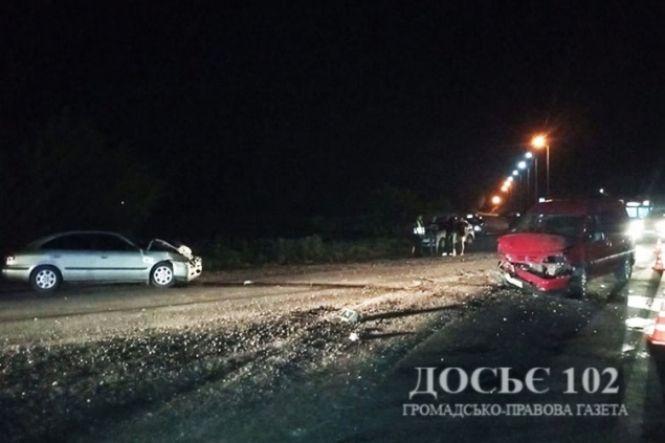 Новини Тернополя - фото з ДТП на Кременеччині: троє травмованих та чотири побиті автівки ДТП на Кременеччині: троє травмованих та чотири побиті автівки, фото №2 на сайті 20minut.ua