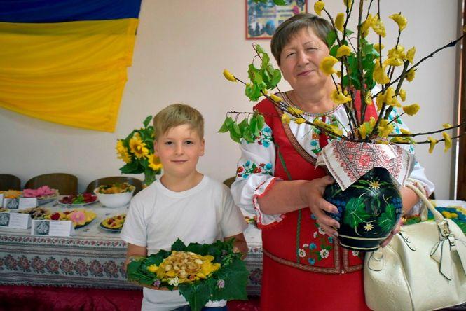 Новини Вінниці - фото з Кулінарний шедевр у Стодульцях — вареники з ожиною і… лавандою. Чим ще частували на фестивалі? Кулінарний шедевр у Стодульцях — вареники з ожиною і… лавандою. Чим ще частували на фестивалі?, фото №3 на сайті 20minut.ua