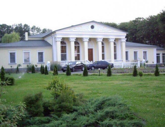 Новини Вінниці - фото з Маєток, віпи і Настя Каменських: як вінницький ковбасний магнат доньку заміж видавав Маєток, віпи і Настя Каменських: як вінницький ковбасний магнат доньку заміж видавав, фото №1 на сайті 20minut.ua