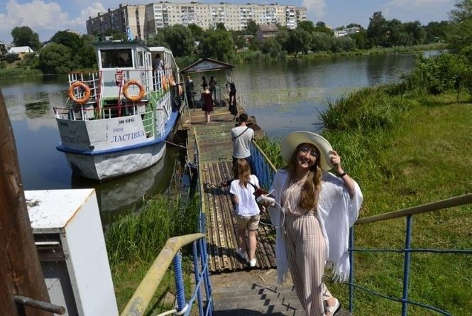 Новини Вінниці - фото з Важливе за вчора. Найцікавіші новини 9 серпня, які ви могли пропустити У Вінниці з’явився теплохід «Моя Ластівка». Його купив «Зеленбуд» за 1 мільйон гривень