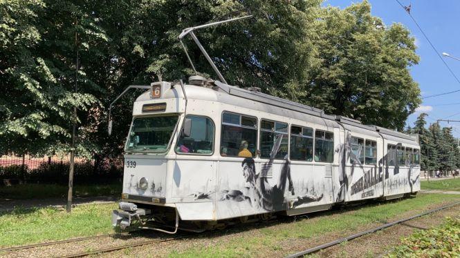 Новини Вінниці - фото з Фанати трамваїв: швейцарець у Вінниці орендував вагон і годину їздив по місту Фанати трамваїв: швейцарець у Вінниці орендував вагон і годину їздив по місту, фото №3 на сайті 20minut.ua