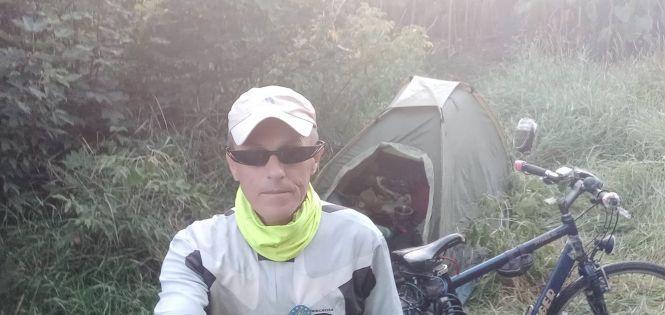 Новини Вінниці - фото з Крутить педалі до Говерли. Вінничанин планував побувати у Скандинавії, а поїхав у Карпати Крутить педалі до Говерли. Вінничанин планував побувати у Скандинавії, а поїхав у Карпати, фото №3 на сайті 20minut.ua